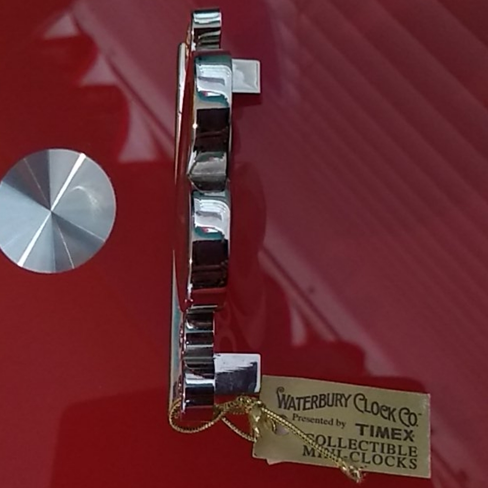 Collectible Mini-Clock 🕰️💖 - Picture 5 of 7